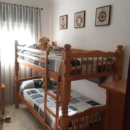 Beachfront 3 Bedroom Family Apartment